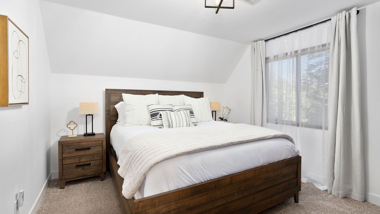 Photo of Bedroom in Blue Jay