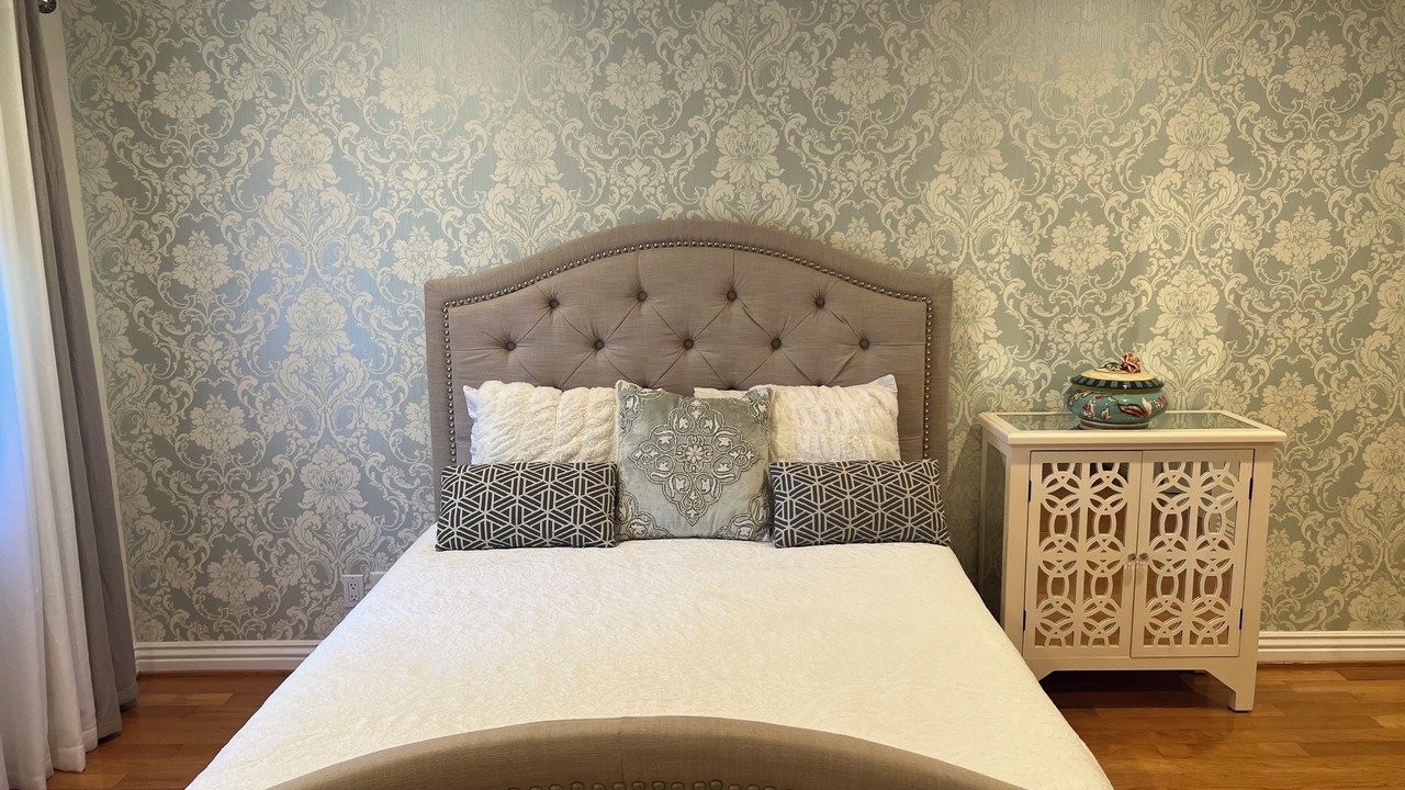 Photo of Bedroom in Granada Hills South