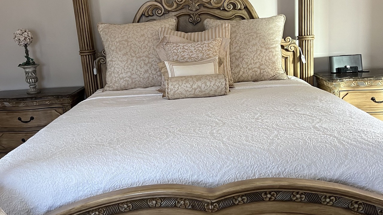Photo of Bedroom in Granada Hills South