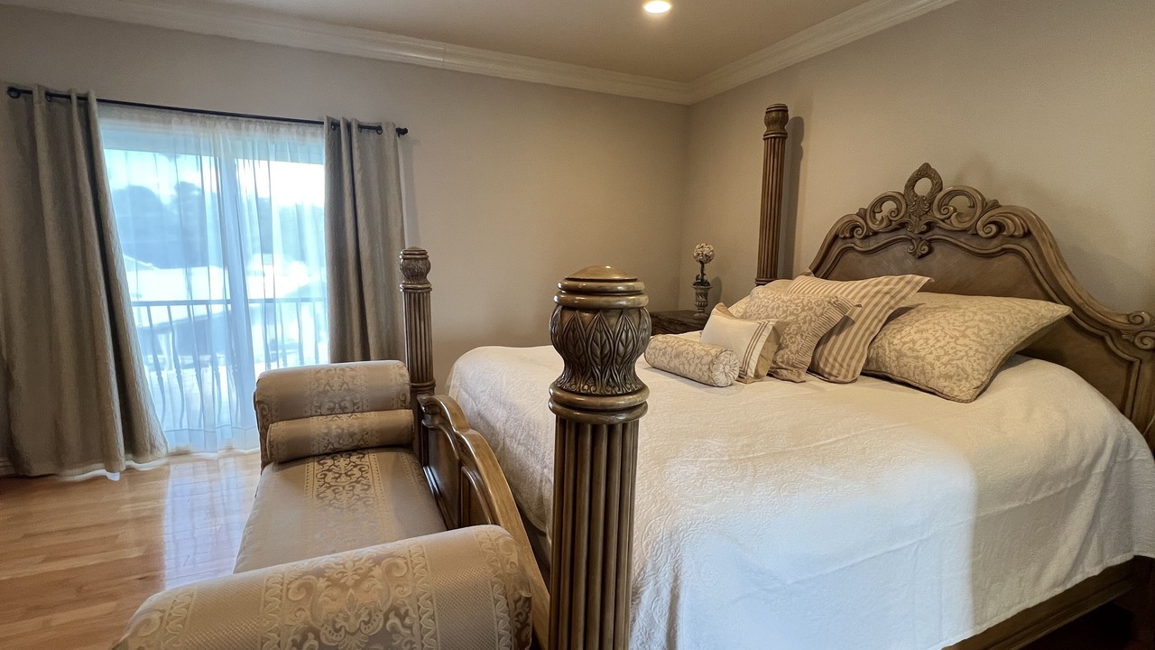 Photo of Bedroom in Granada Hills South