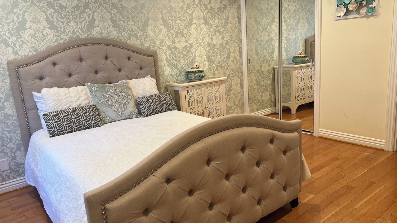 Photo of Bedroom in Granada Hills South