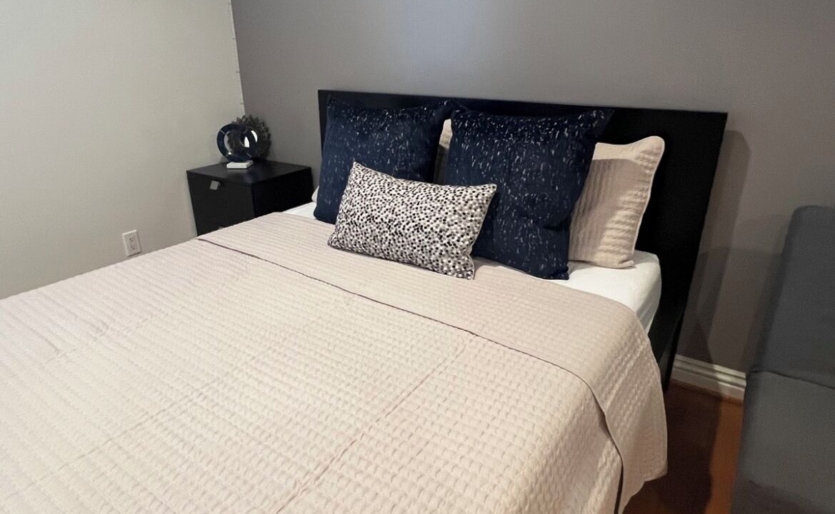 Photo of Bedroom in Granada Hills South