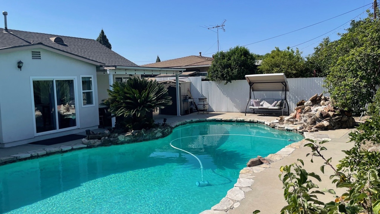 Photo of Outdoor in Panorama City