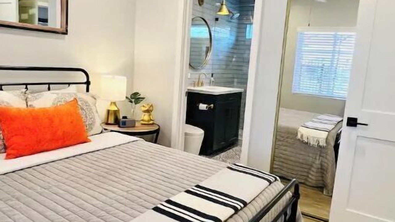 Photo of Bedroom in East Pasadena