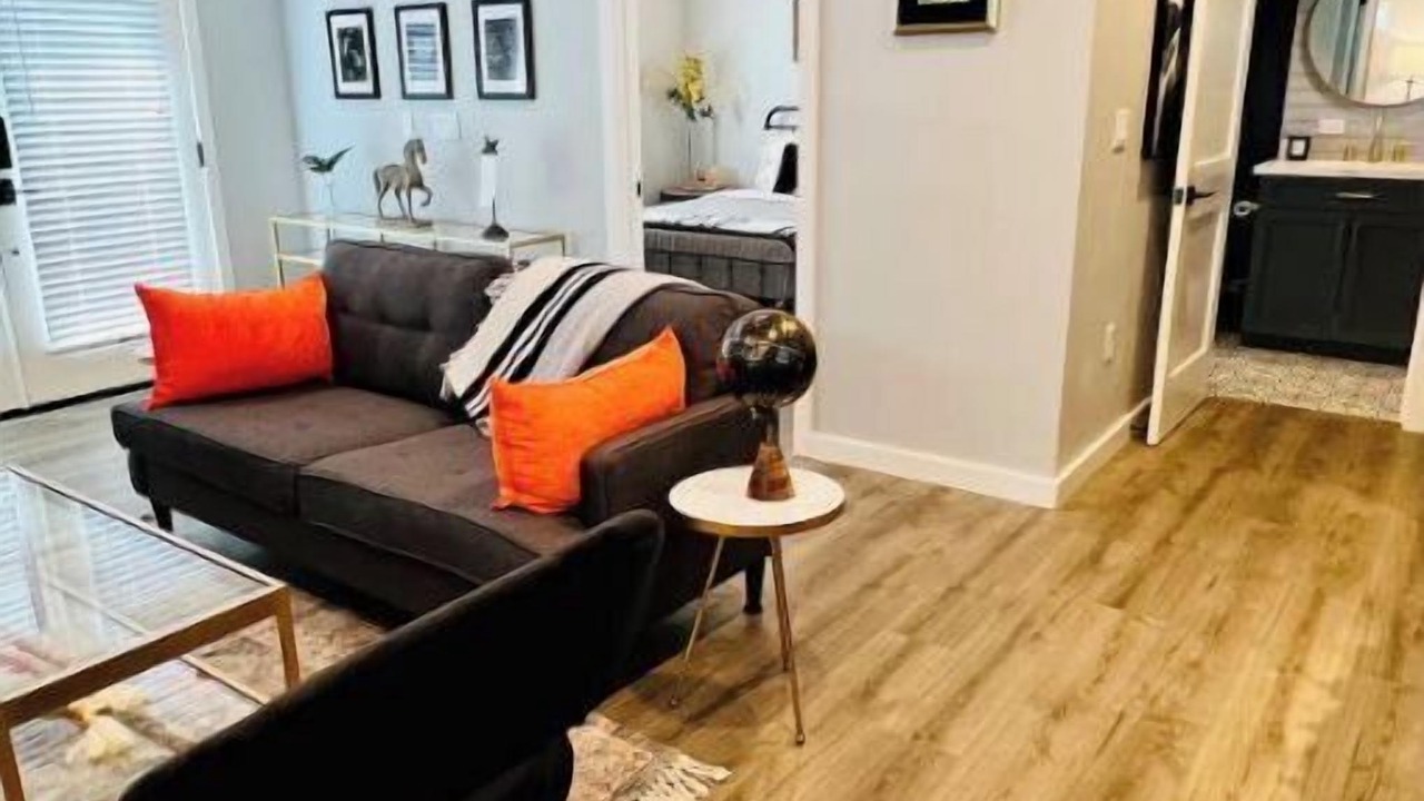 Photo of Livingroom in East Pasadena