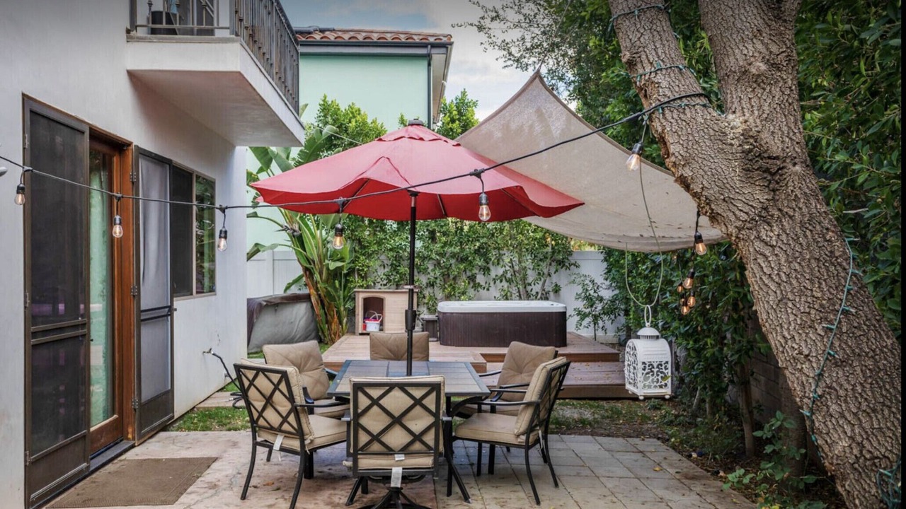 Photo of Outdoor in Tarzana
