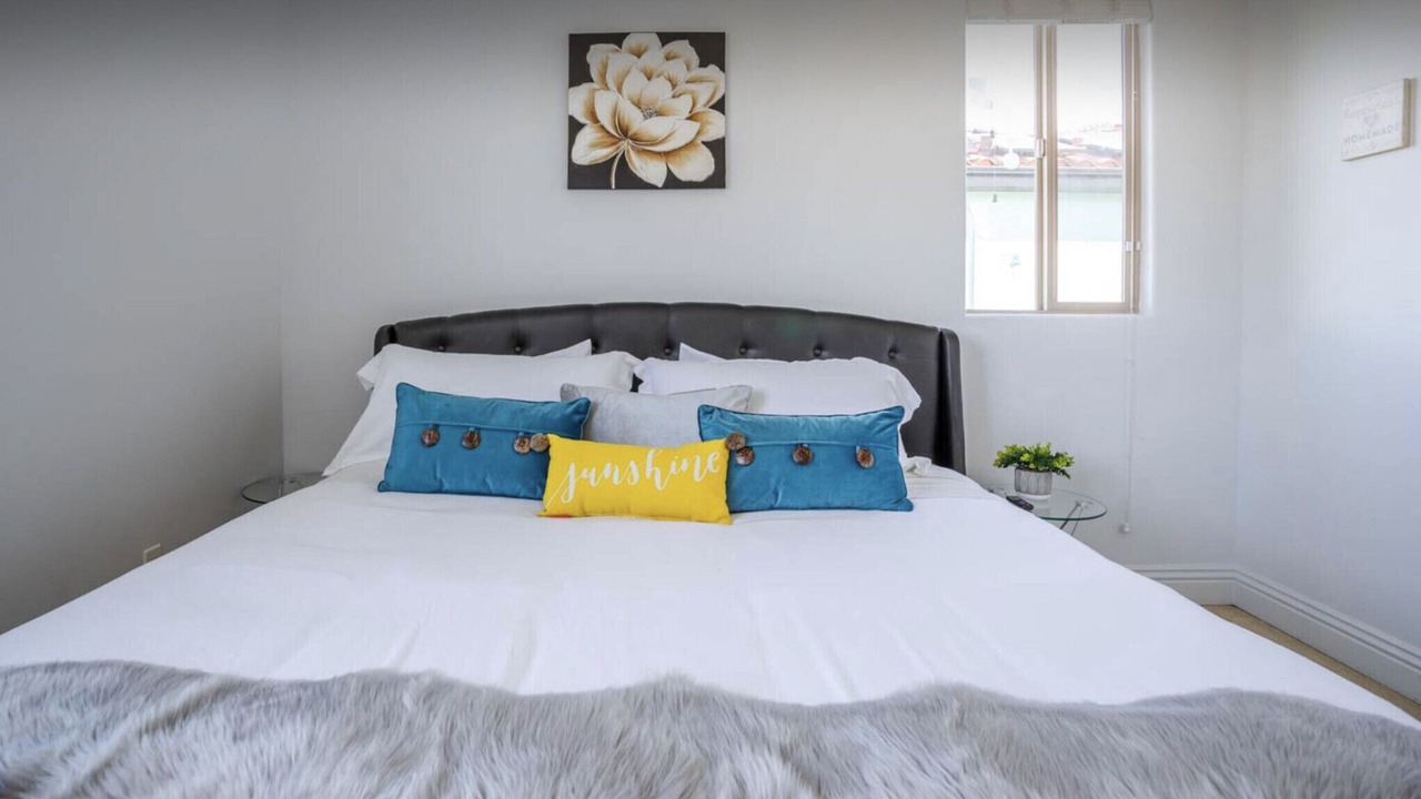 Photo of Bedroom in Tarzana