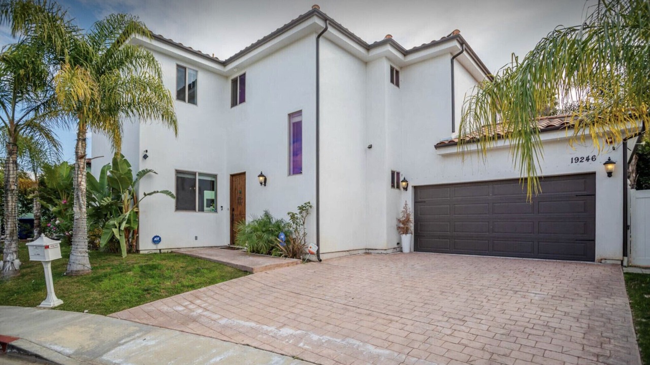 Photo of Outdoor in Tarzana