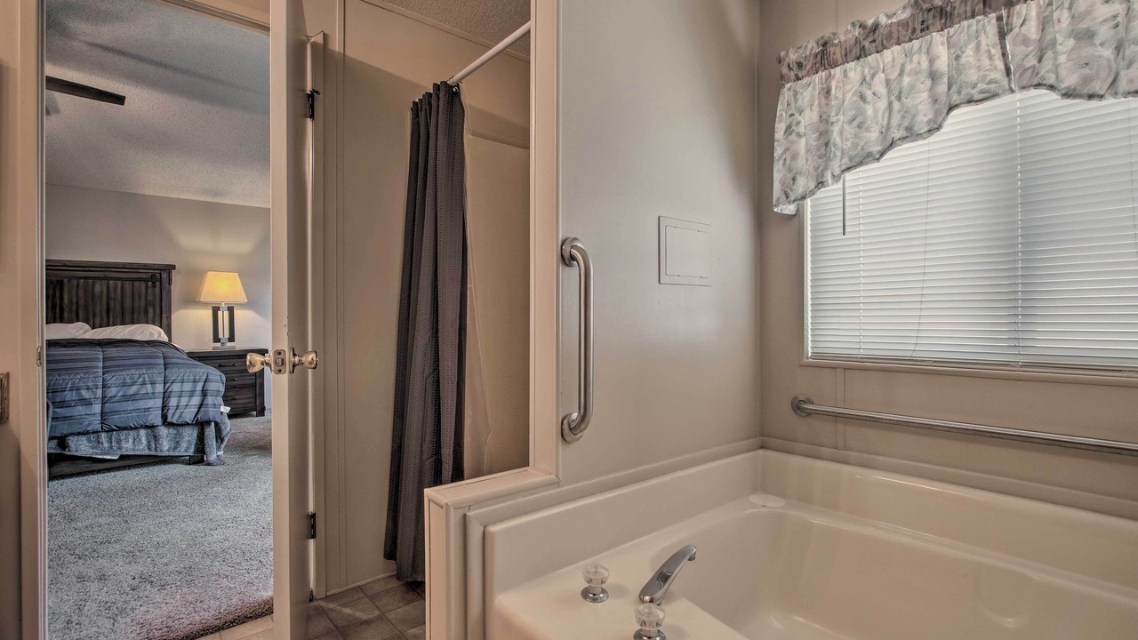 Photo of Bathroom in Wofford Heights
