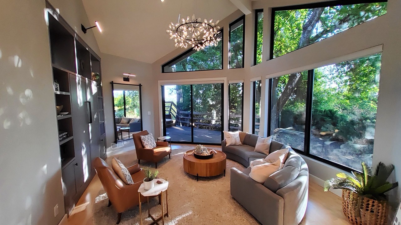 Photo of Livingroom in Graton