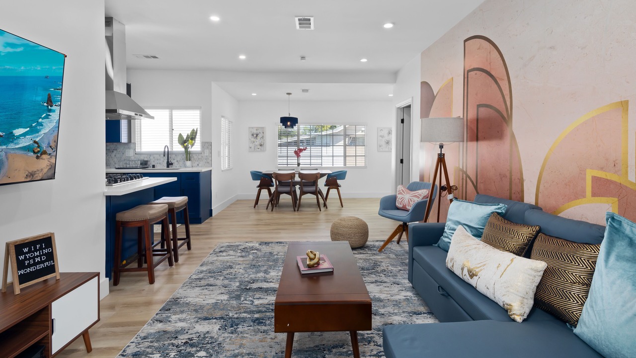 Photo of Livingroom in North Central