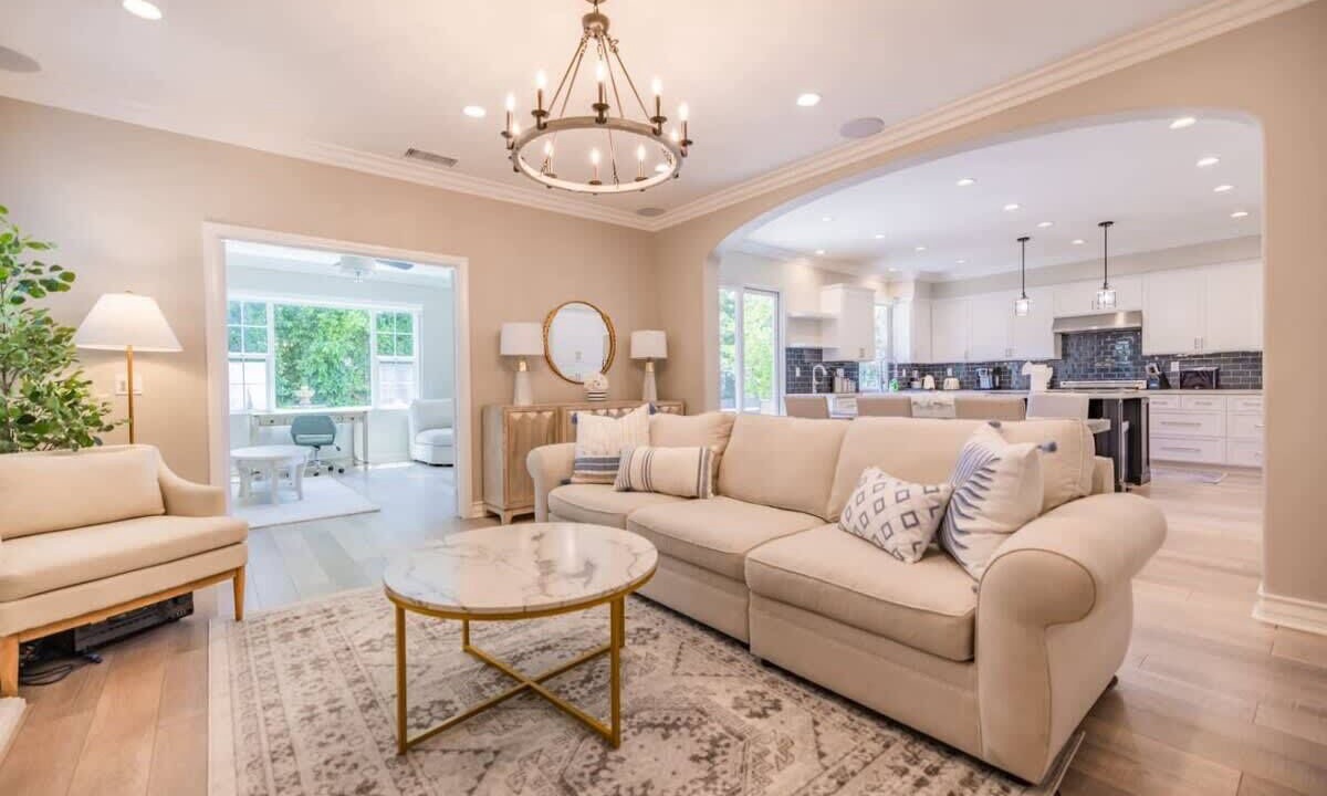 Photo of Livingroom in Woodbury