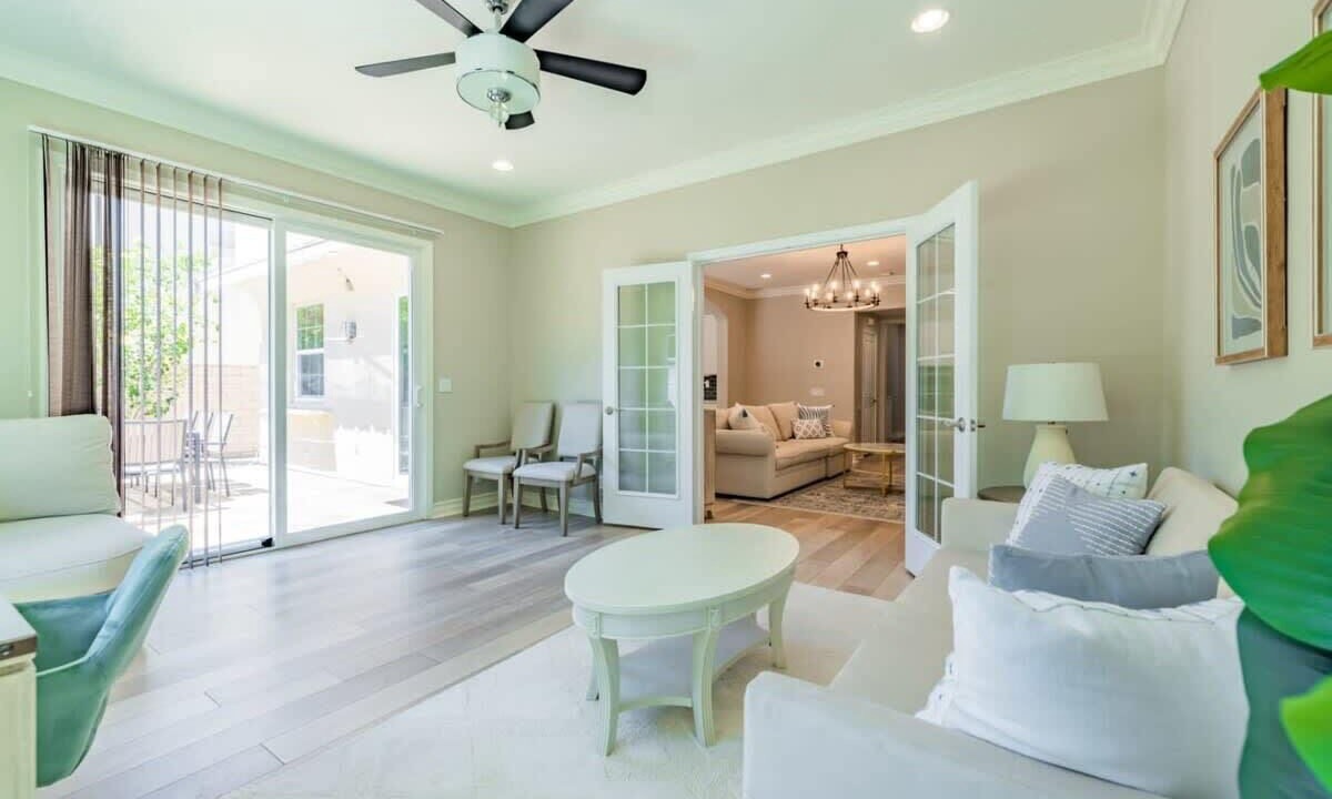 Photo of Livingroom in Woodbury