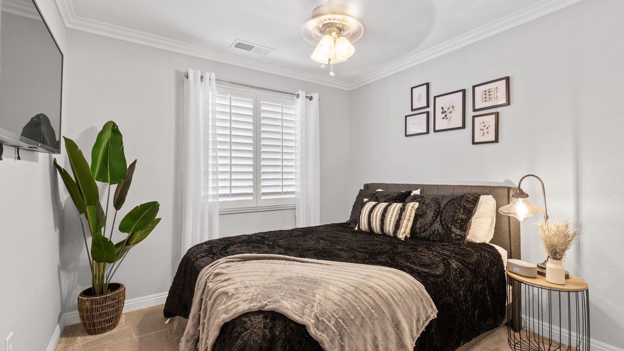 Photo of Bedroom in Tehachapi