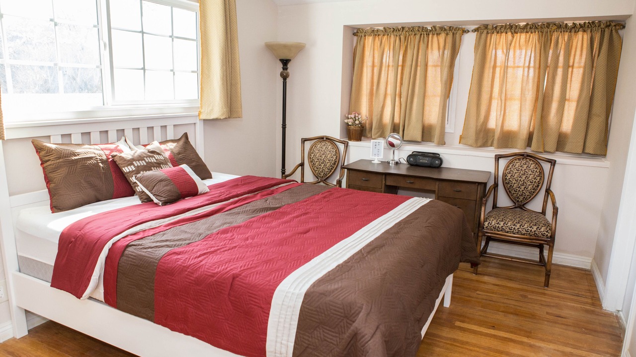Photo of Bedroom in Hermosa Village