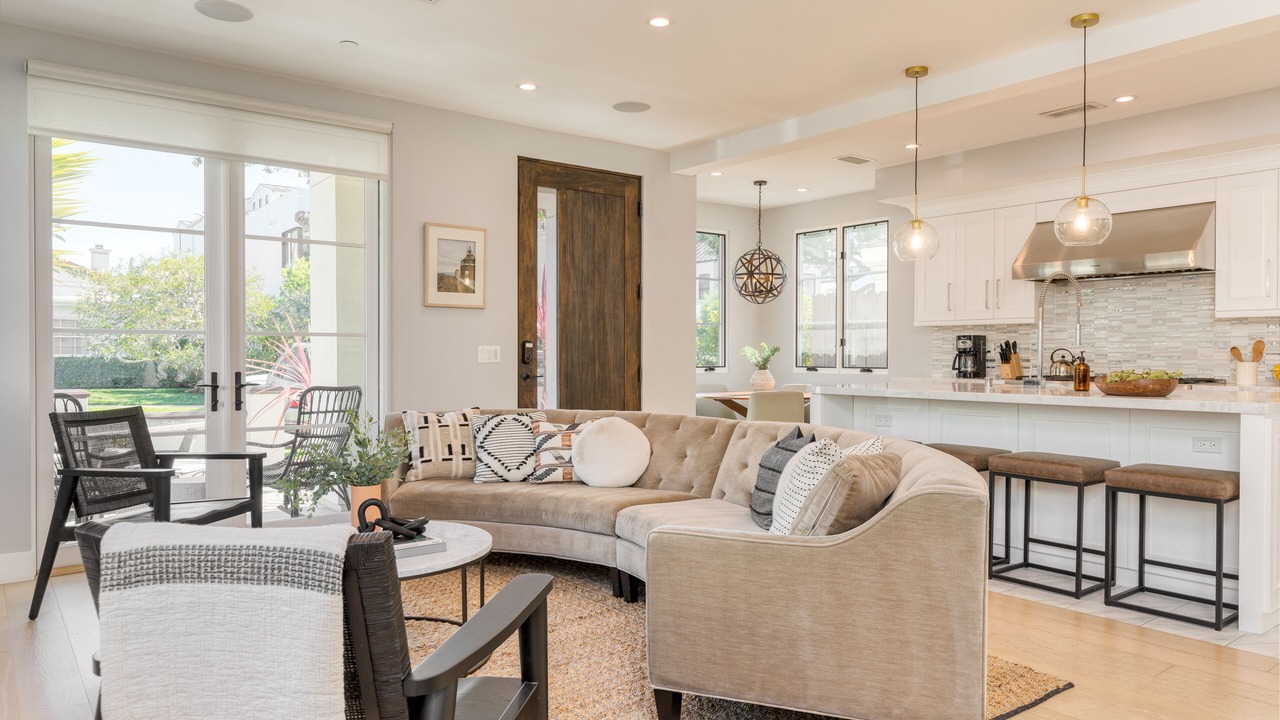 Photo of Livingroom in Corona del Mar