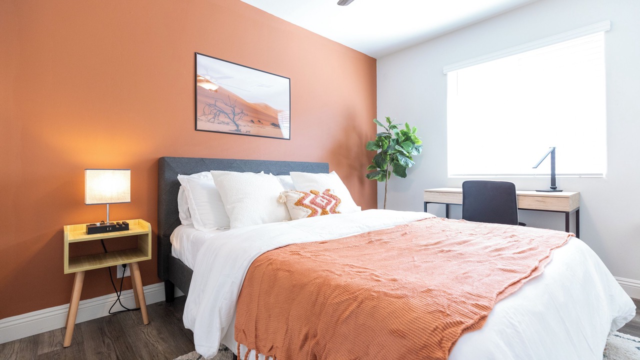 Photo of Bedroom in Ridgecrest
