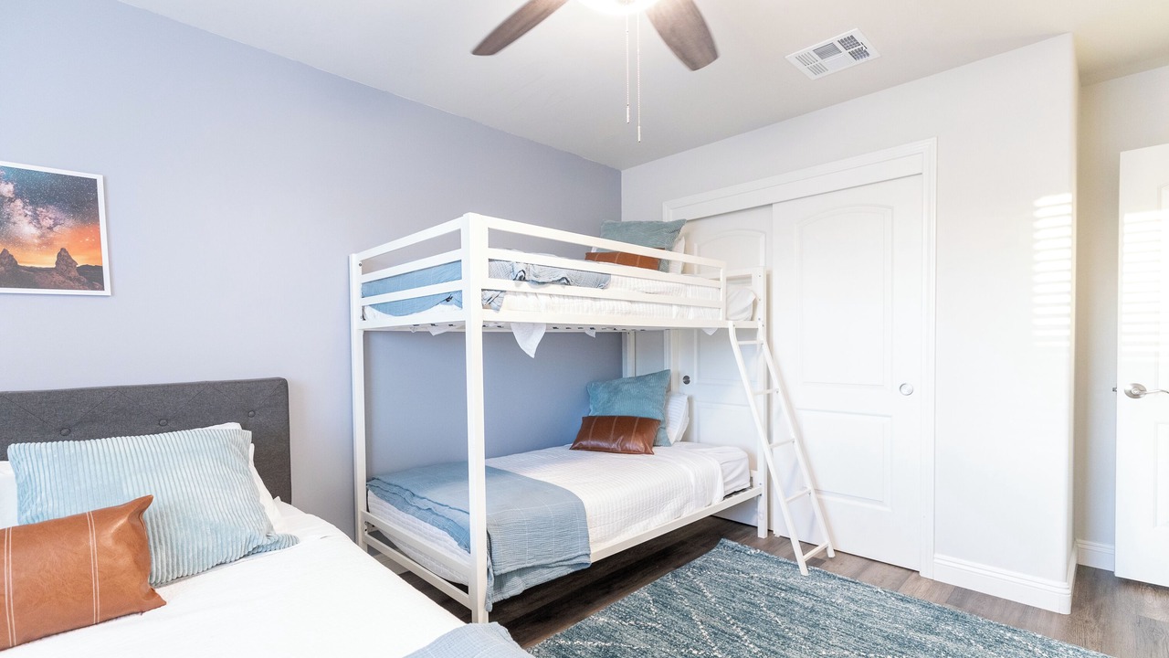 Photo of Bedroom in Ridgecrest