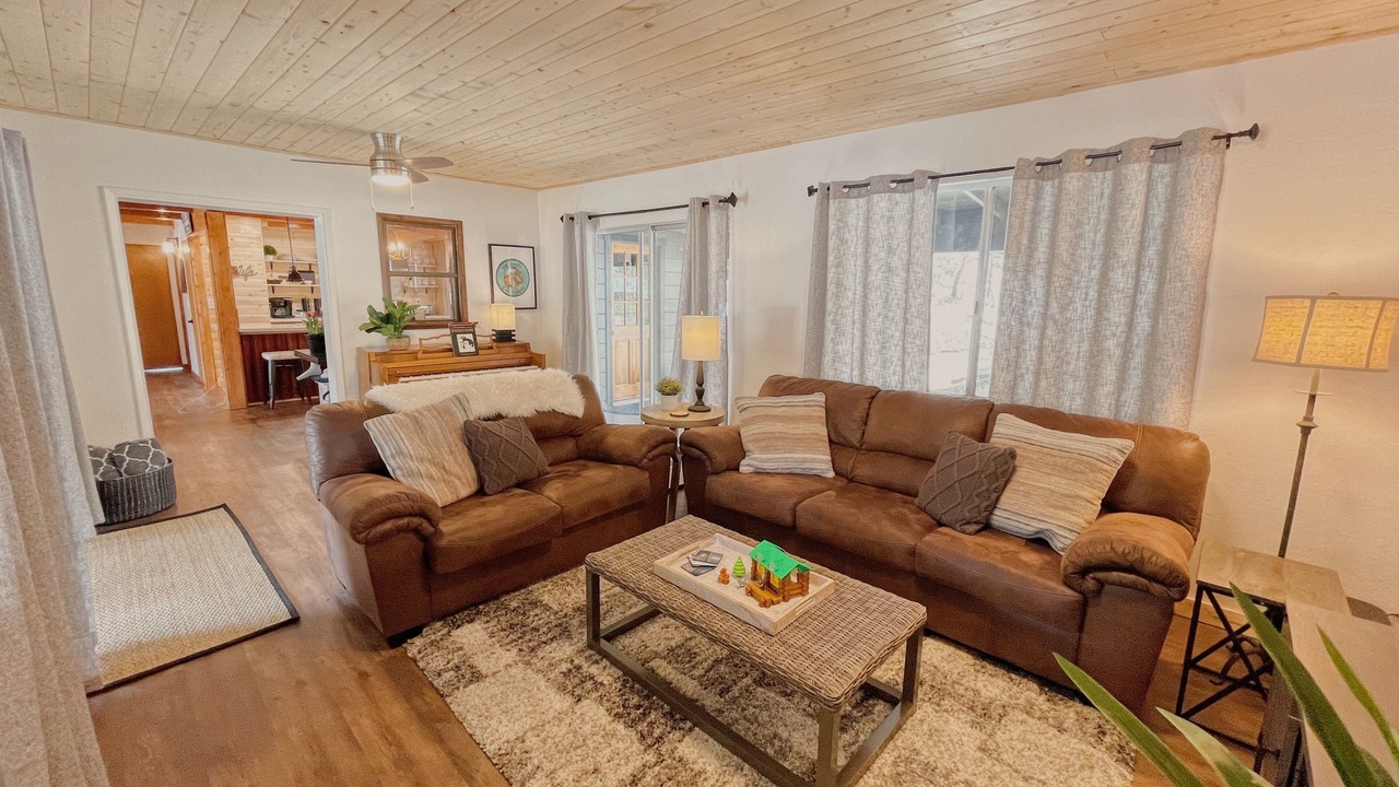 Photo of Bedroom in Yosemite Forks