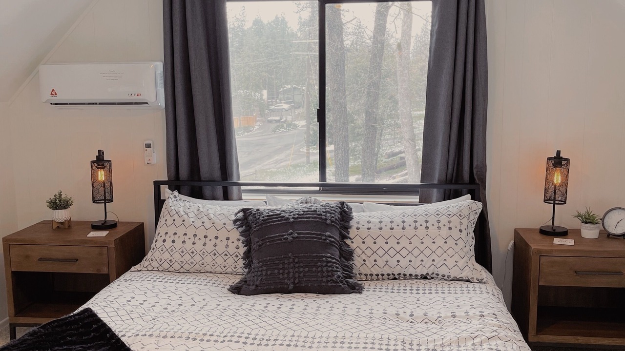 Photo of Bedroom in Yosemite Forks