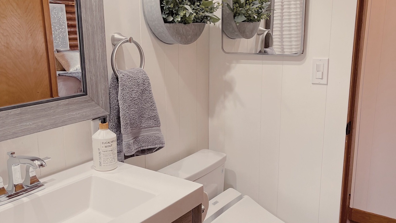Photo of Bathroom in Yosemite Forks