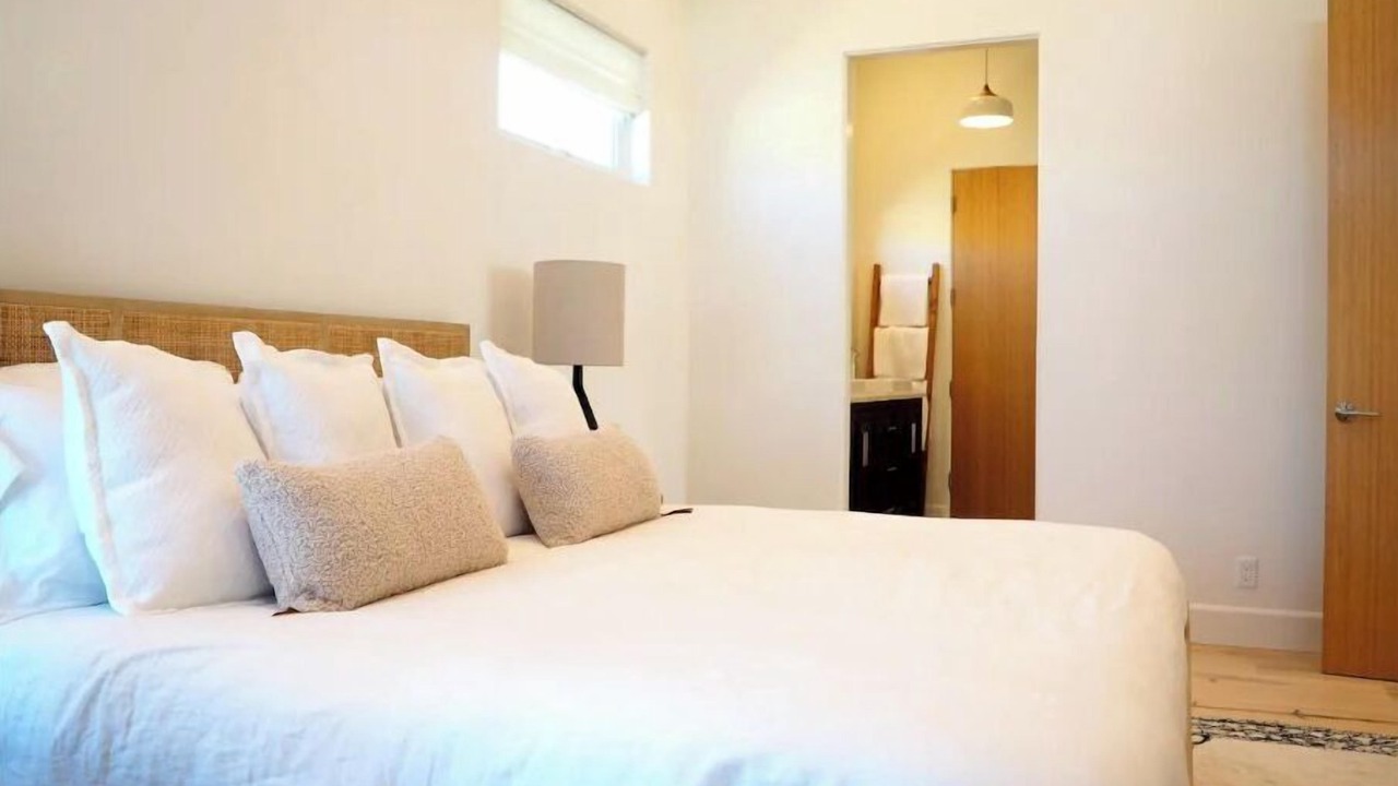 Photo of Bedroom in Pierpont Bay