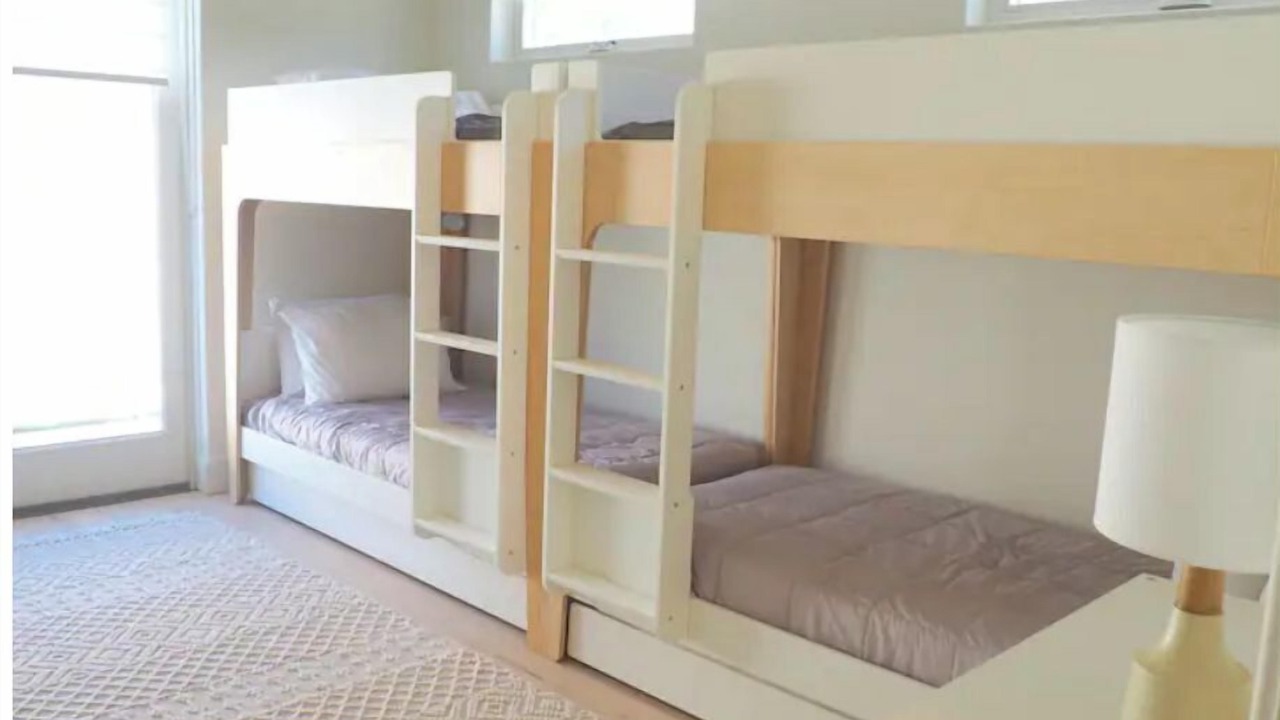 Photo of Bedroom in Pierpont Bay