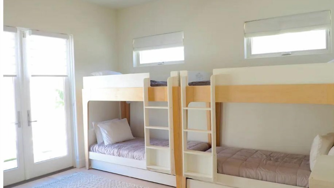 Photo of Bedroom in Pierpont Bay