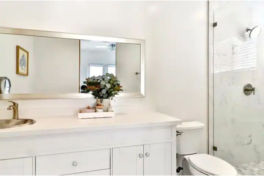 Photo of Bathroom in Pierpont Bay