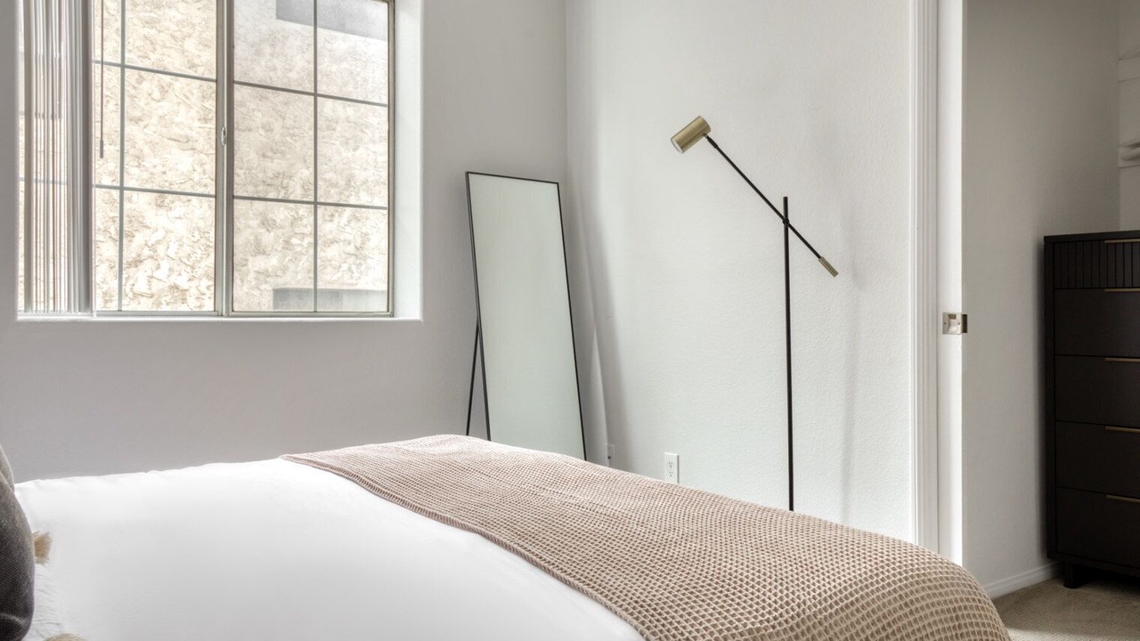Photo of Bedroom in Beverly Grove