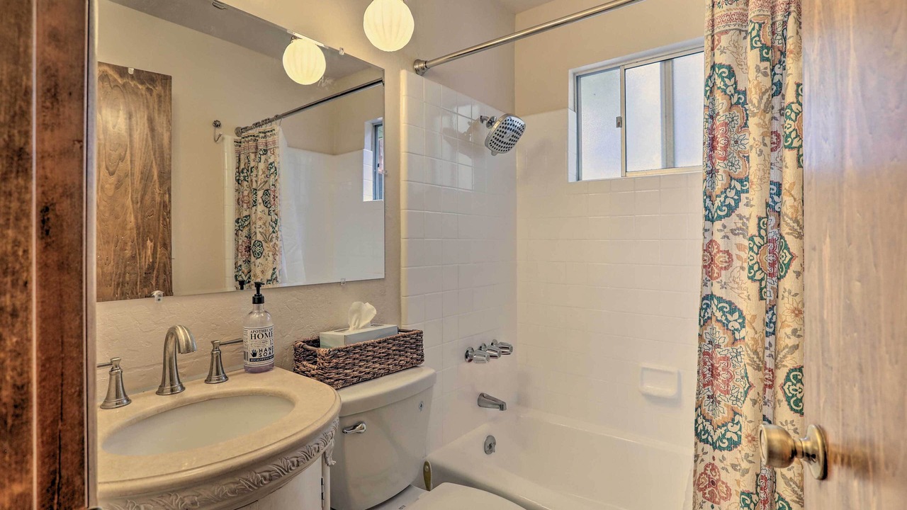 Photo of Bathroom in Arrowhead Villas