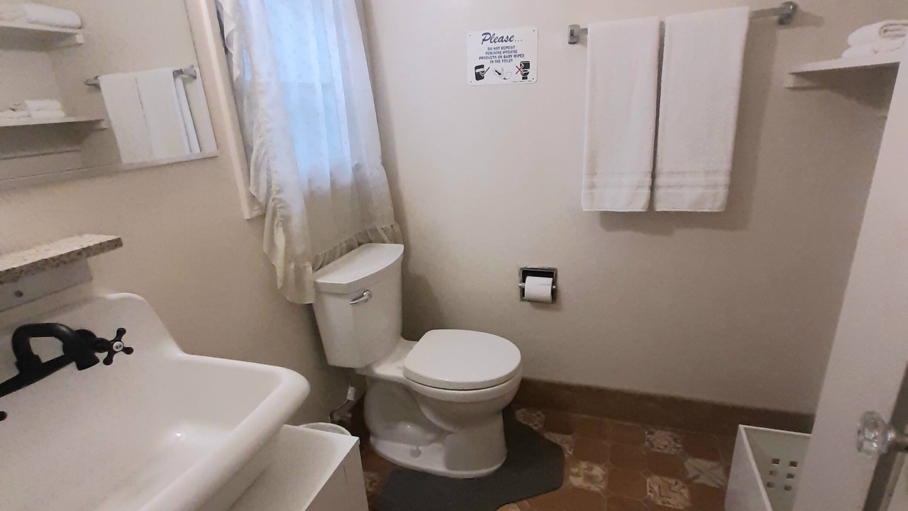 Photo of Bathroom in Moreno Valley