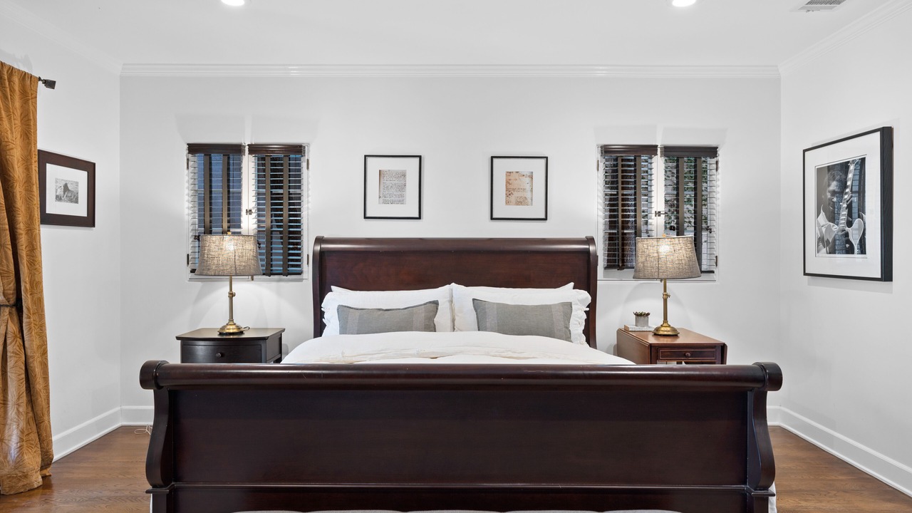 Photo of Bedroom in Mid-Wilshire