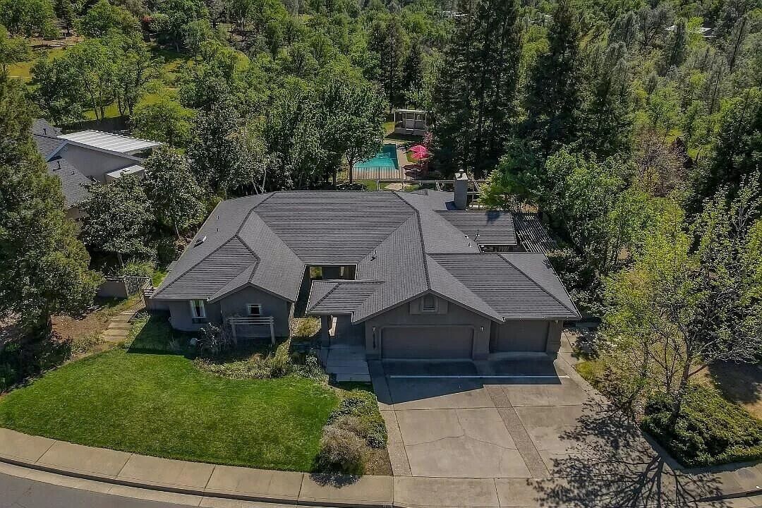 Photo of Outdoor in Redding