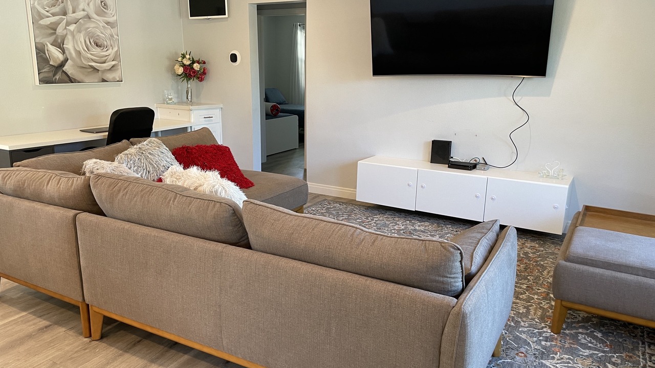 Photo of Livingroom in Anaheim Colony Historic District