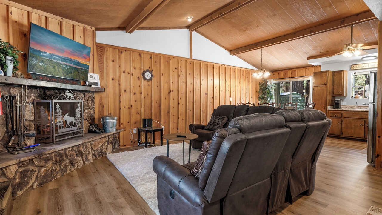 Photo of Bedroom in Summit Estates