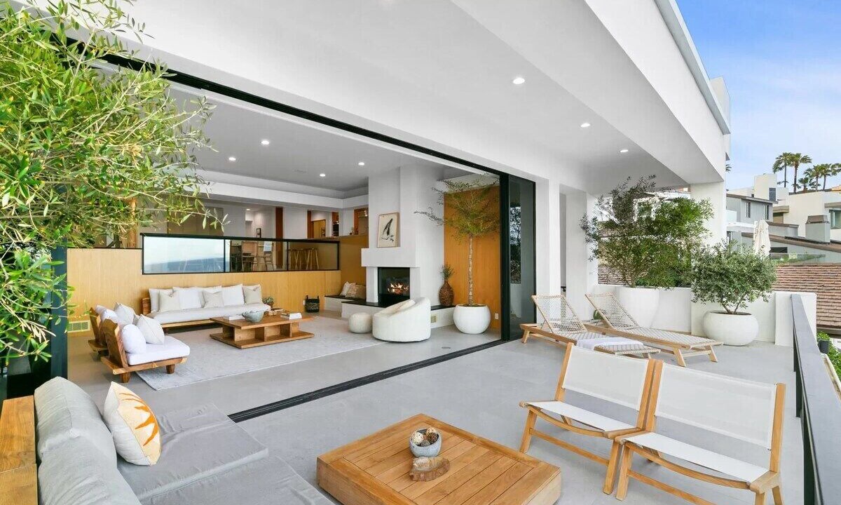 Photo of Patio Balcony in Western Malibu