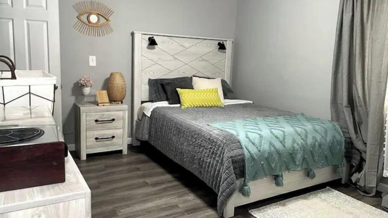 Photo of Bedroom in Anaheim Colony Historic District