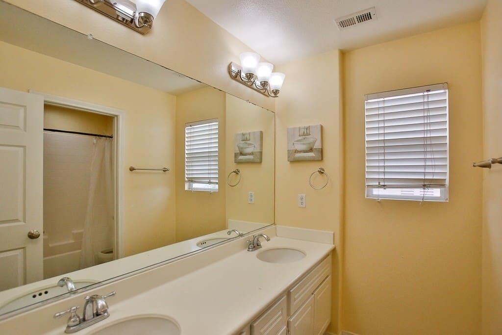 Photo of Bathroom in Eastvale