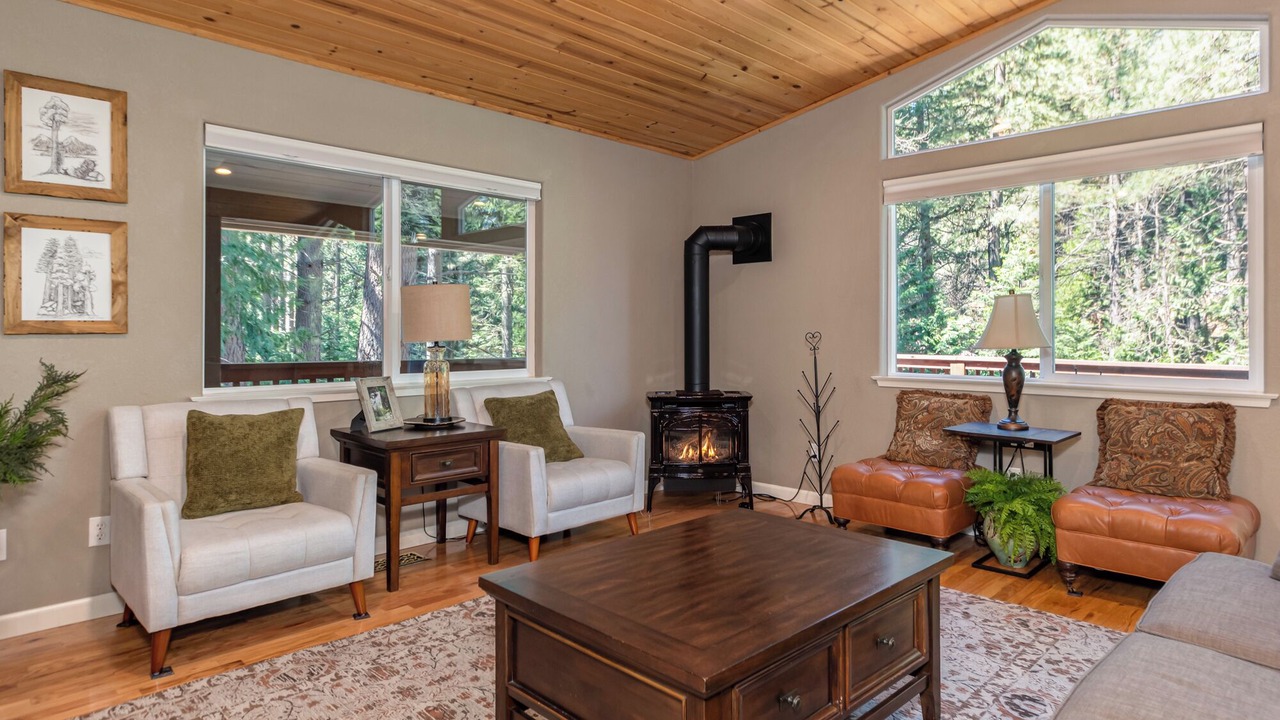 Photo of Bedroom in Glencoe