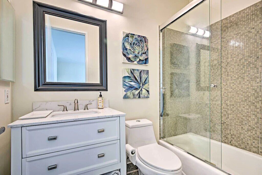 Photo of Bathroom in Marina Peninsula