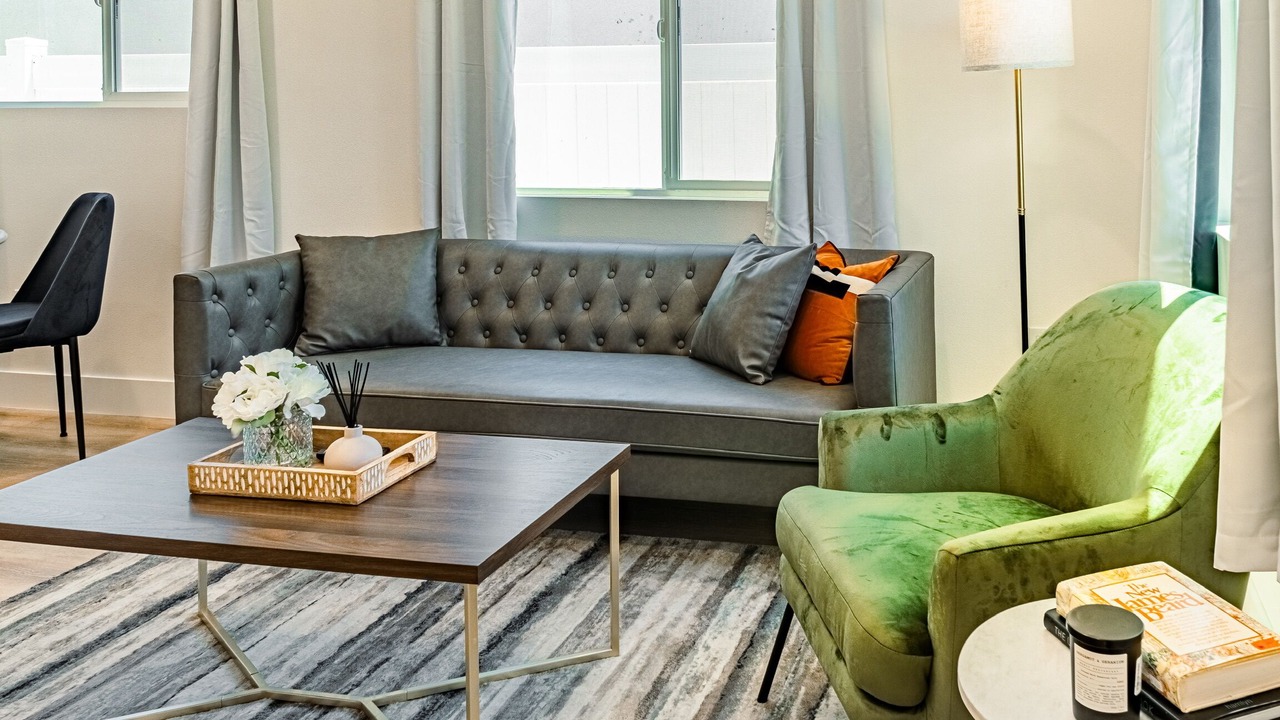 Photo of Livingroom in Fullerton