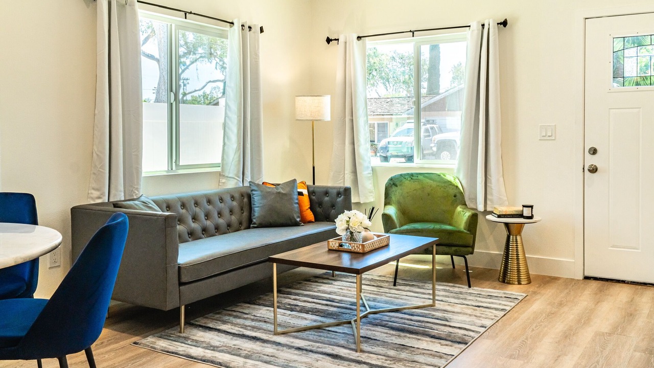 Photo of Livingroom in Fullerton