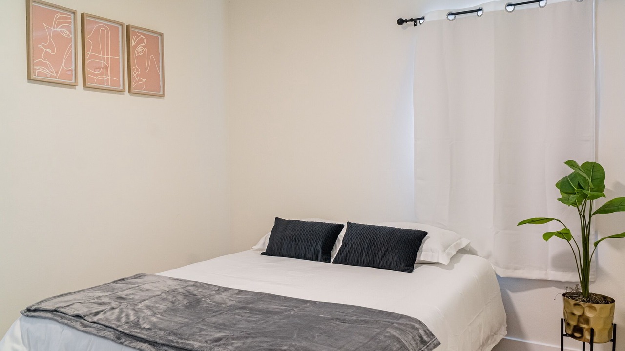 Photo of Bedroom in Fullerton
