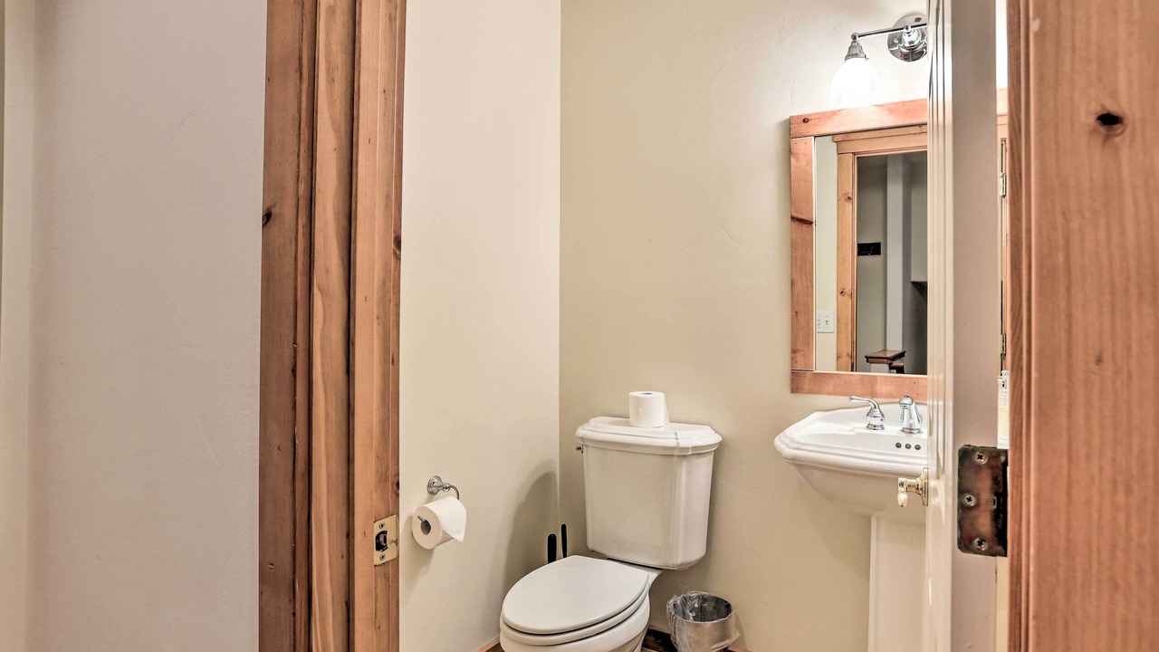 Photo of Bathroom in Lake Arrowhead