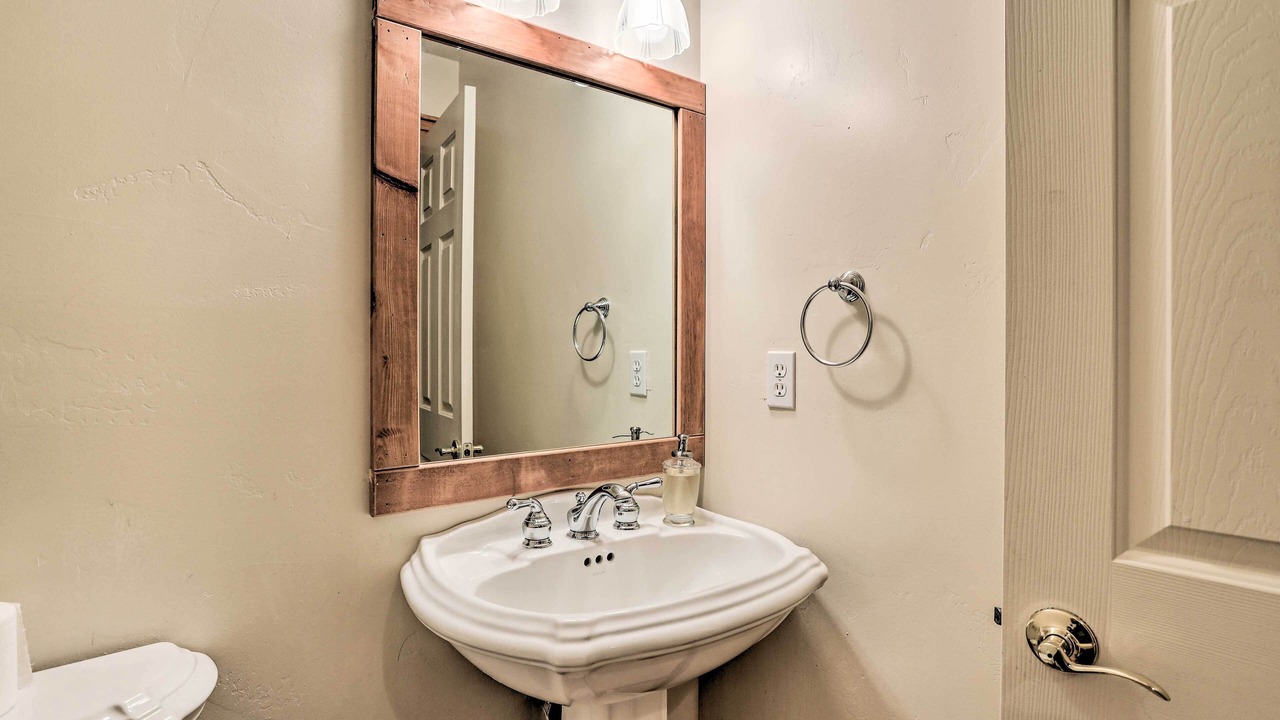 Photo of Bathroom in Lake Arrowhead