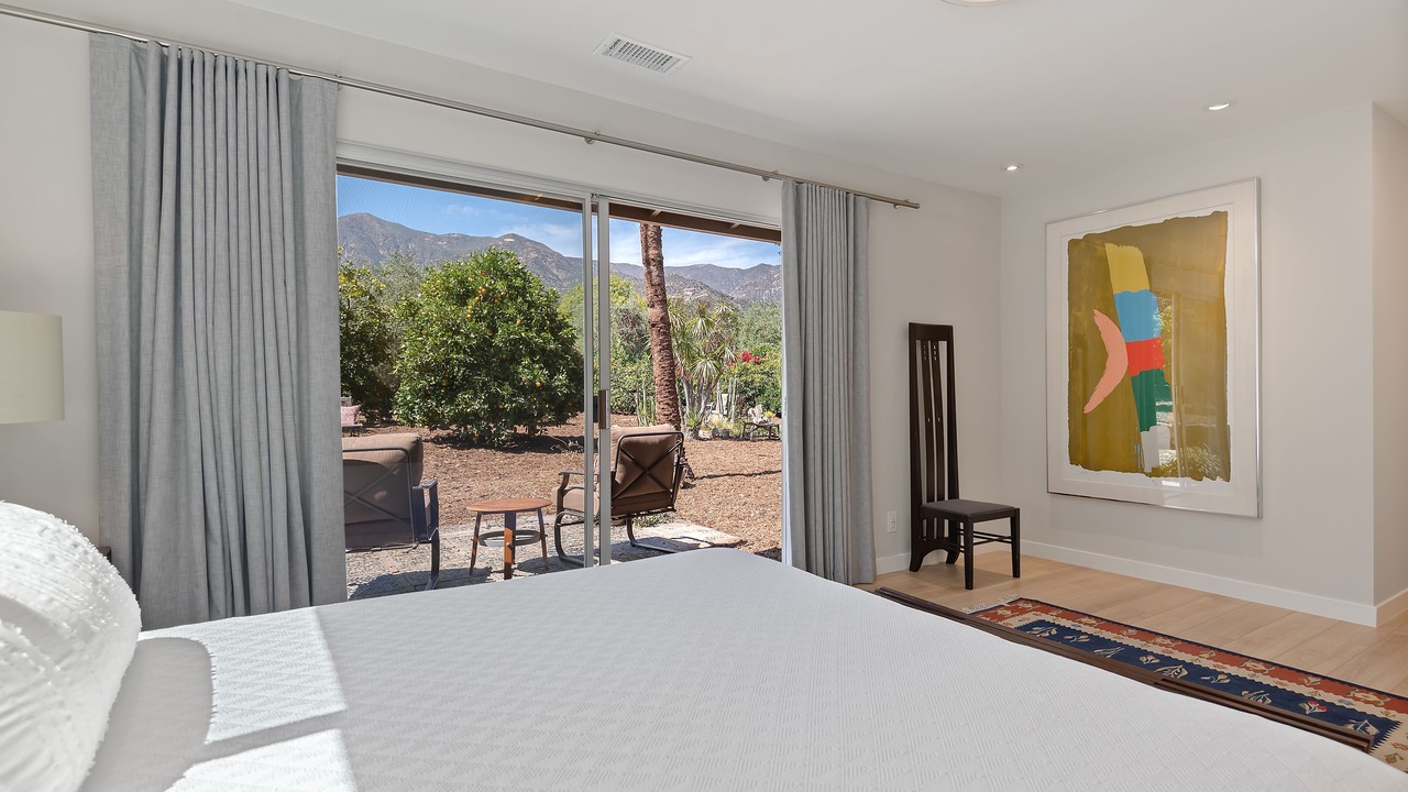 Photo of Bedroom in Golden Quadrangle