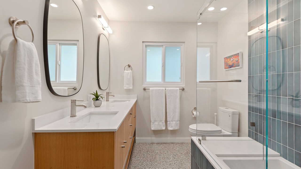 Photo of Bathroom in Golden Quadrangle