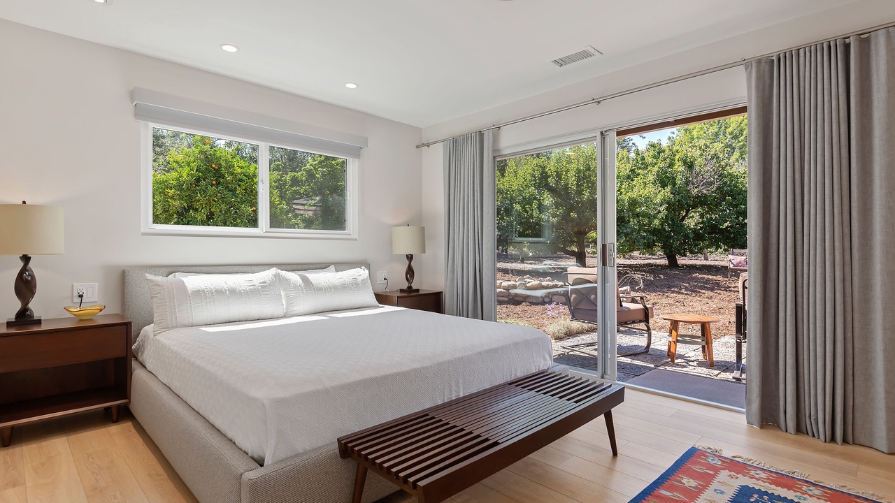 Photo of Bedroom in Golden Quadrangle