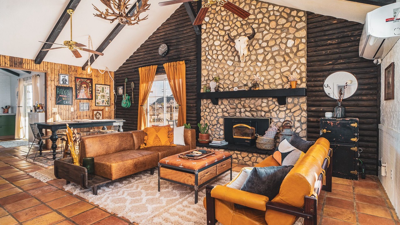 Photo of Livingroom in Pioneertown